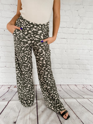 SIP AND RELAX PANTS